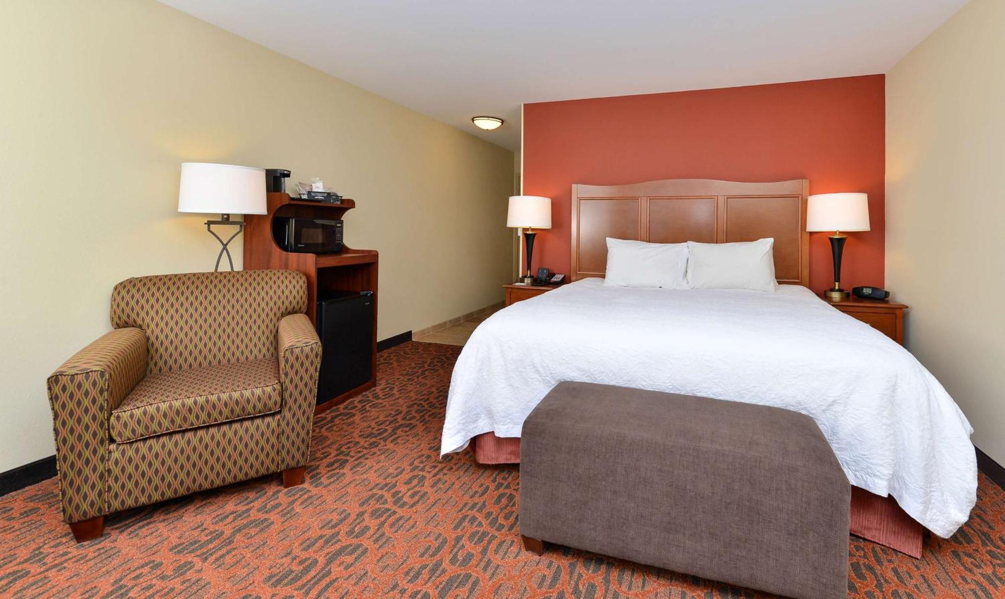 Hampton Inn Ottumwa Bagian luar foto