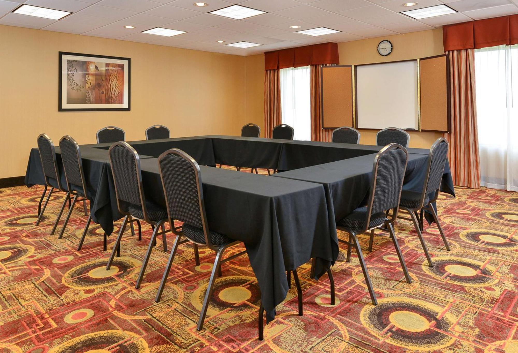 Hampton Inn Ottumwa Bagian luar foto