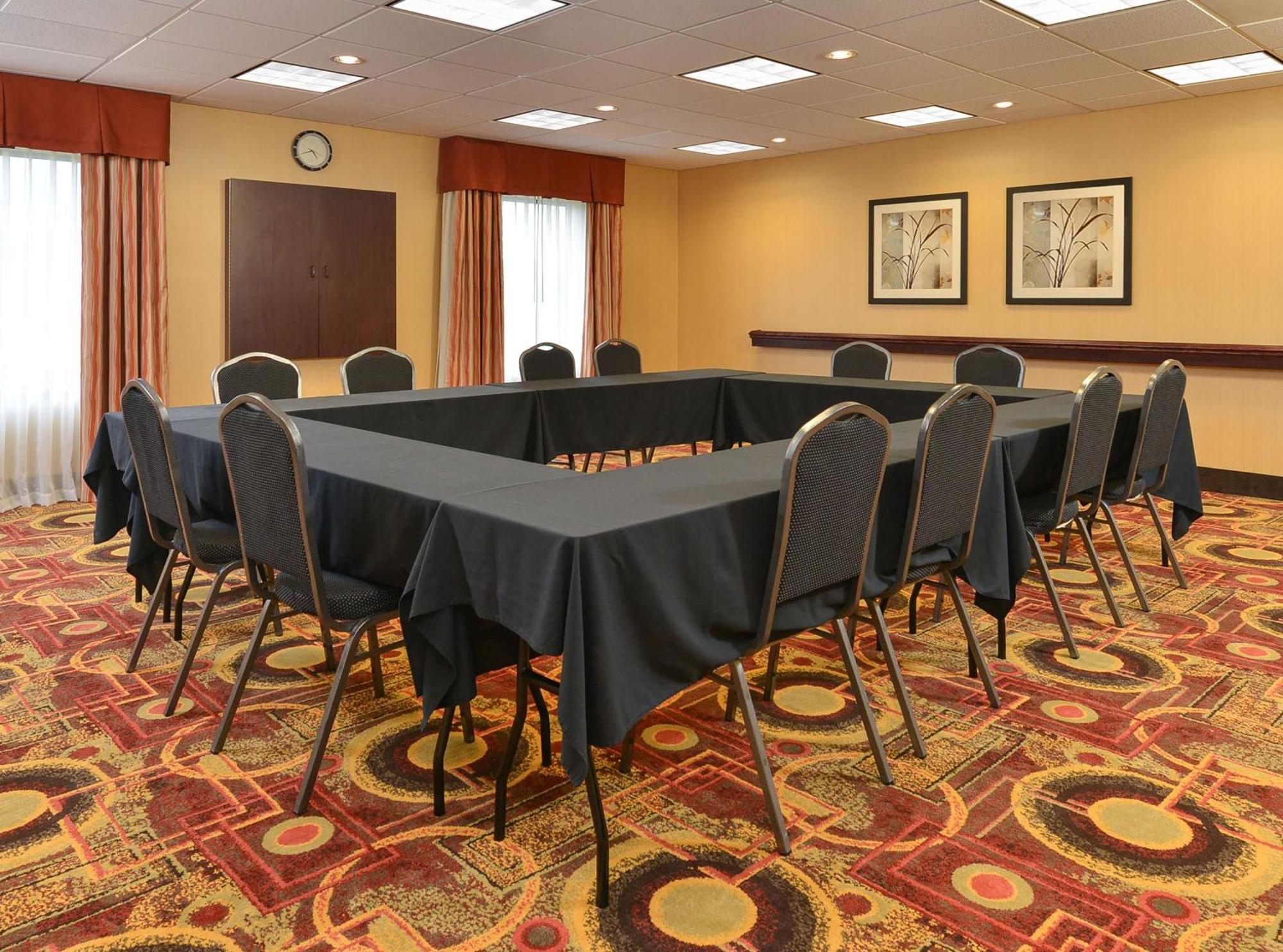 Hampton Inn Ottumwa Bagian luar foto