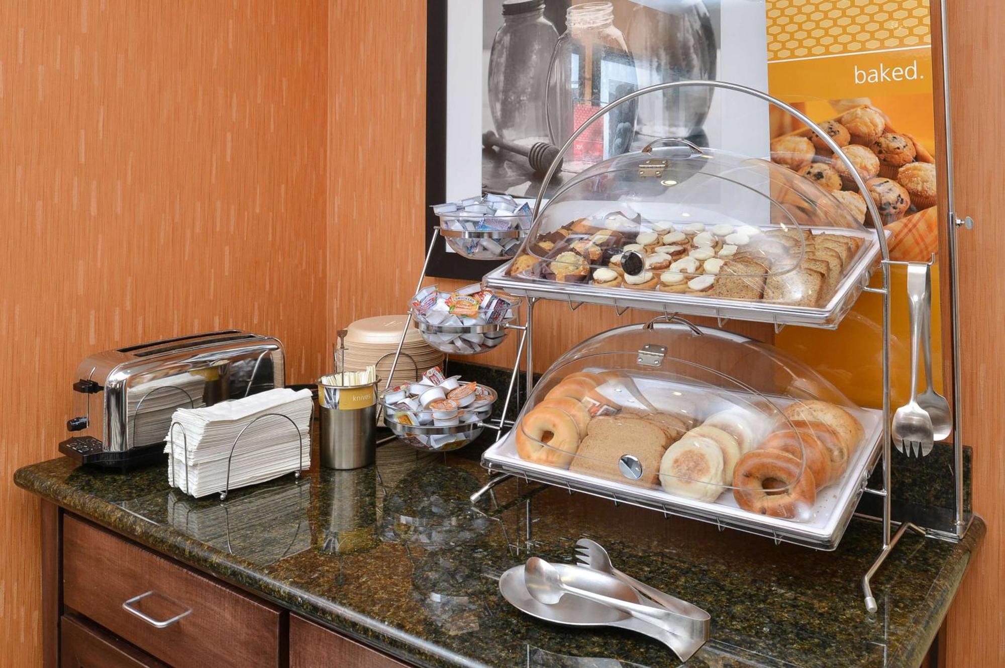 Hampton Inn Ottumwa Bagian luar foto