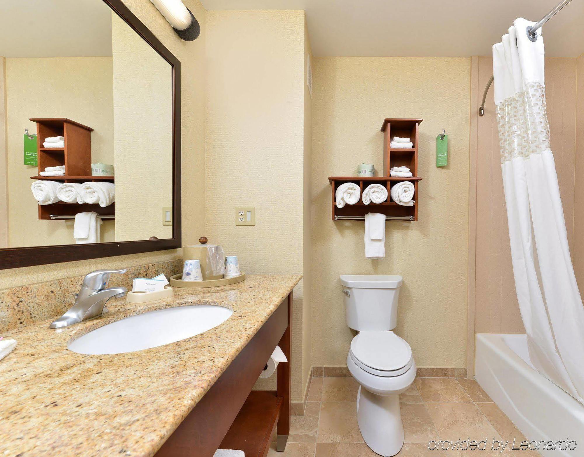 Hampton Inn Ottumwa Bagian luar foto